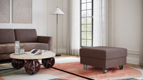 Hocker von Bruno – in Braun