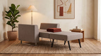 Ausgeklappter Schlafsessel in Glory Taupe