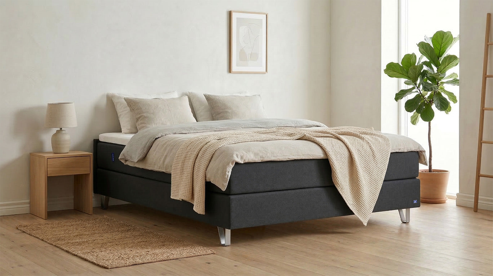 Boxspringbett Premium von Bruno – in Anthrazit, Compact-Kopfteil, Klassik-Armlehnen