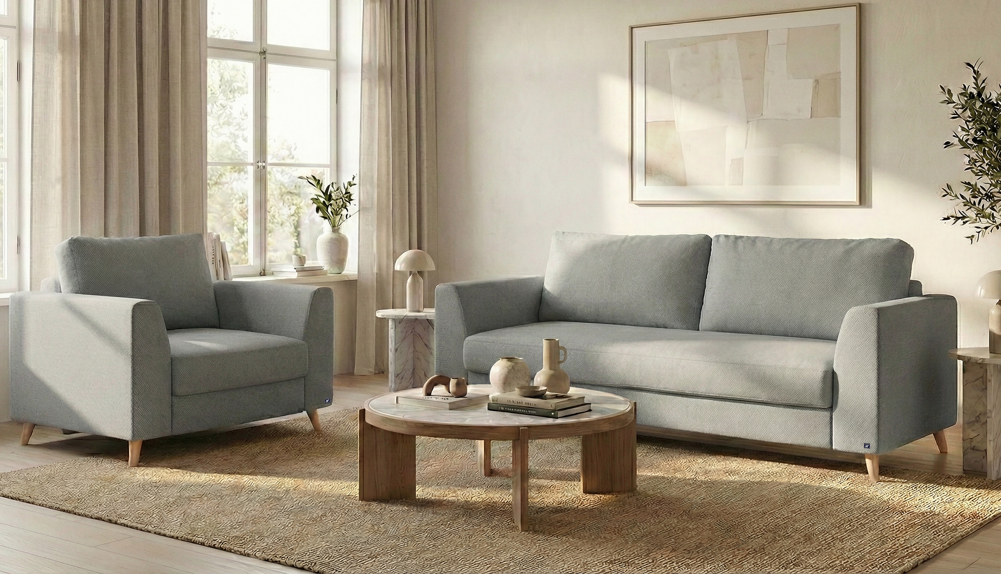 Schlafsofa von Bruno – 160 cm, in Hellgrau, Klassik-Armlehnen, Holzfüße